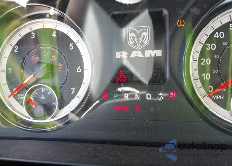 2018 Ram 1500 Slt 4X2 6'4 Box from USA, damaged, VIN 1C6RR6GG9JS324371